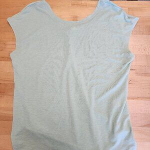 Patagonia womems size medium soft t shirt